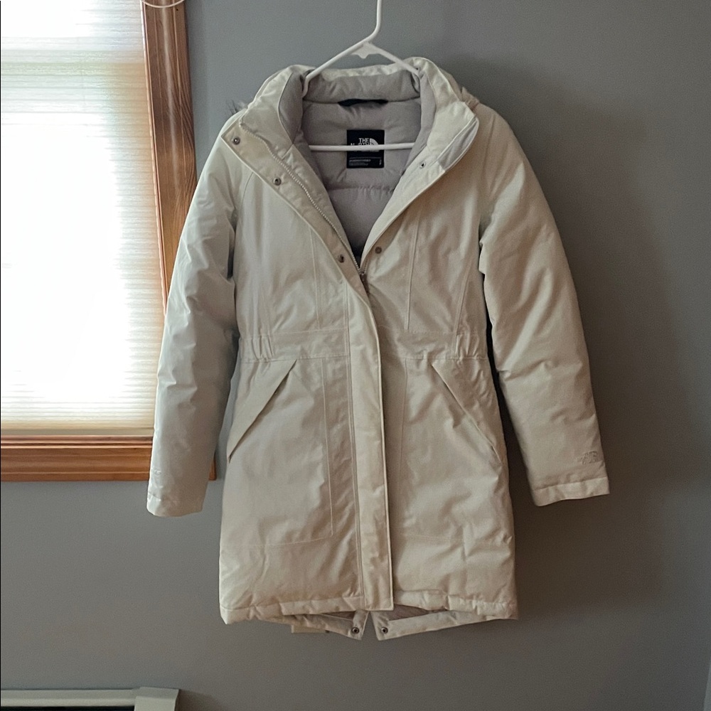 The North Face Women's Off-White Ski Jacket - Picture 2 of 6
